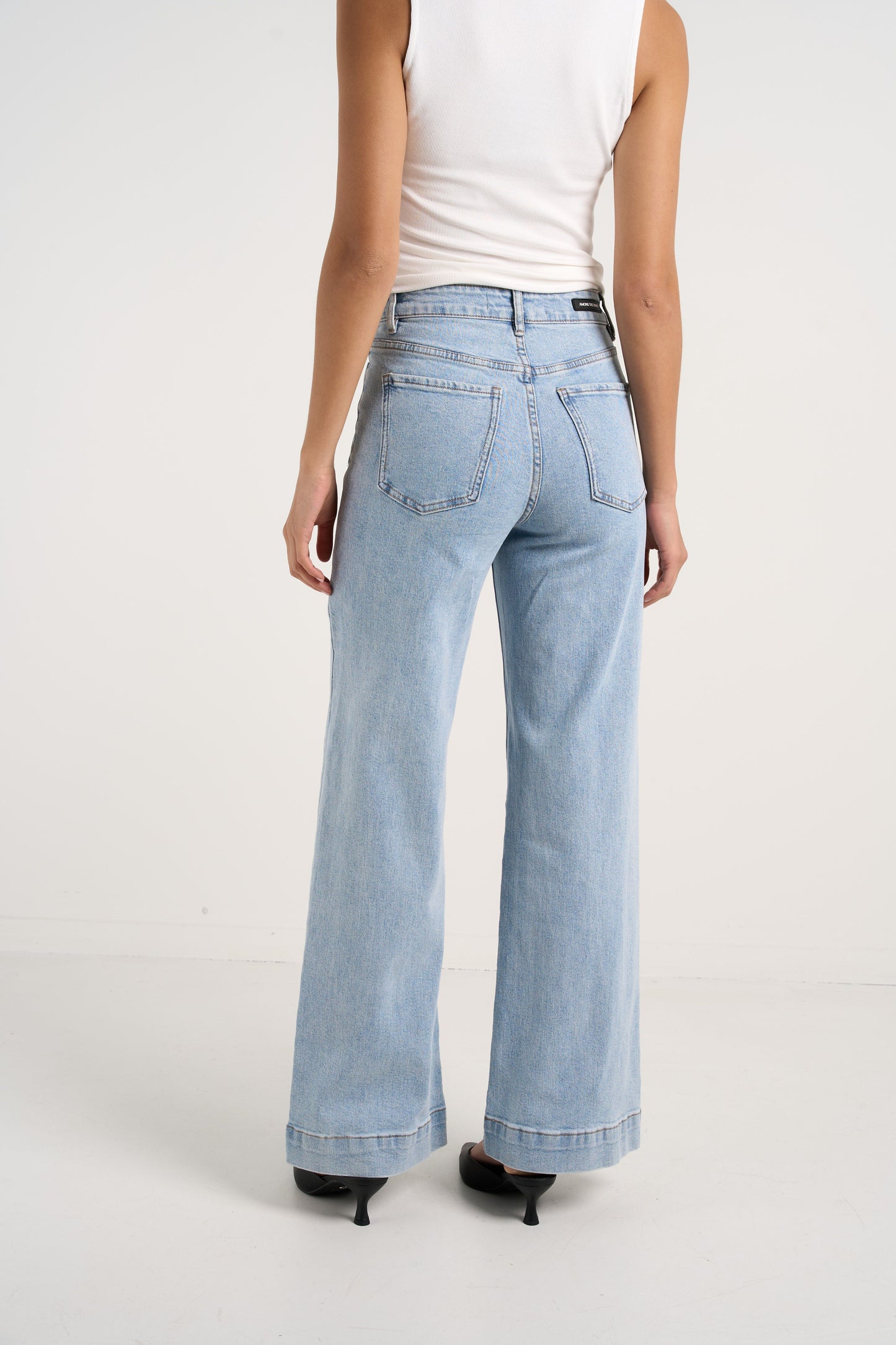 Zoey High Rise Wide Leg Jean (Light Blue)