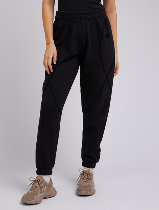 Active Tonal Trackpant (Black)
