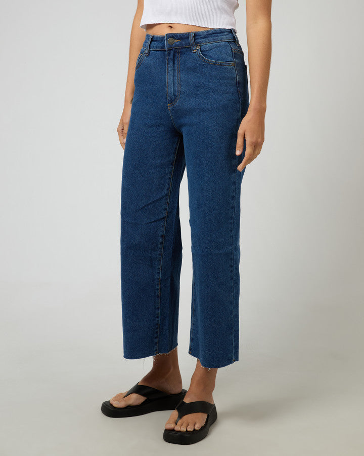Charlie High Rise Wide Leg Jean (Mid Blue)