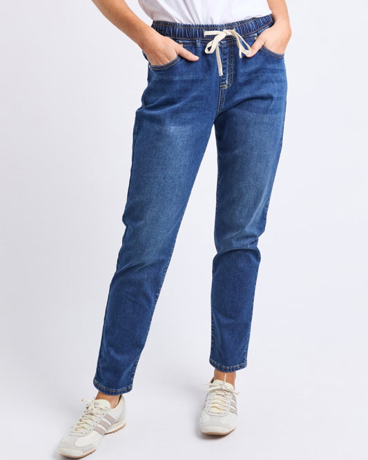 Juliette Jogger Jean (Vintage Blue)