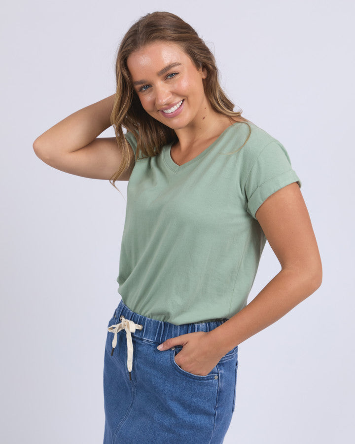 Manly Vee Tee (Iceberg Green)