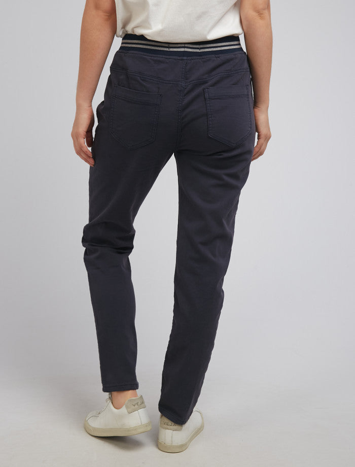 Sylvia Jogger (Navy)