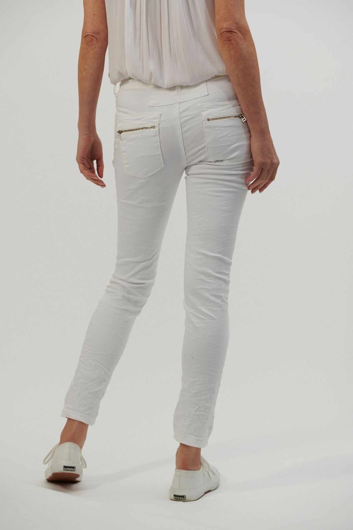 Button Jean Classic (White)