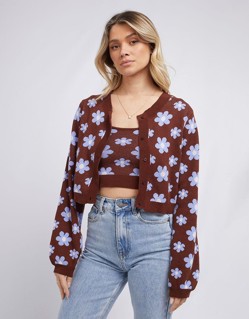 AW26 Size 6/8