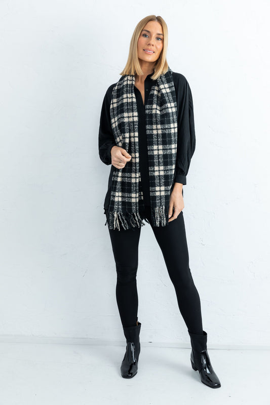 Welsh Check Scarf (Black + White Tartan Check)
